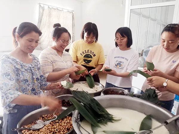 粽子飄香 塞滿幸福 | 騰飛鑄鋼祝大家端午節(jié)安康！